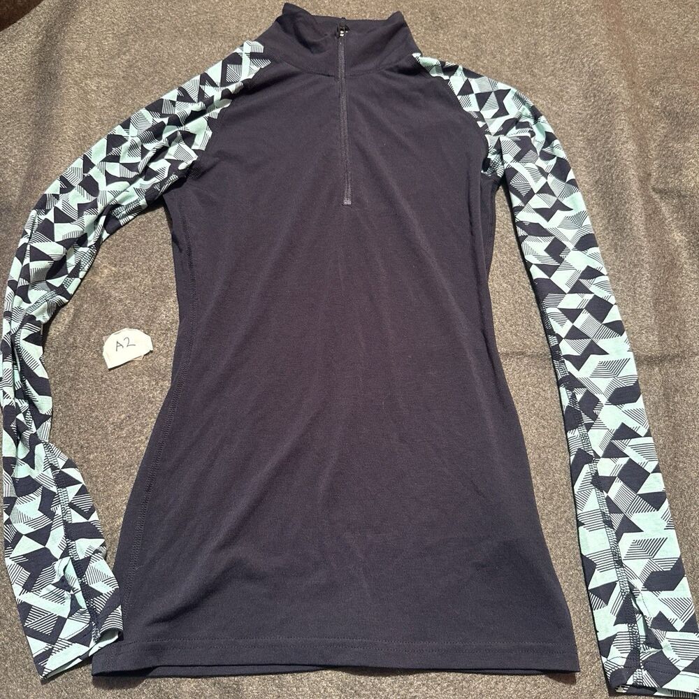 Kathmandu Womens Top Size 8 Black KMD Motion Athletic Fitted Geometric